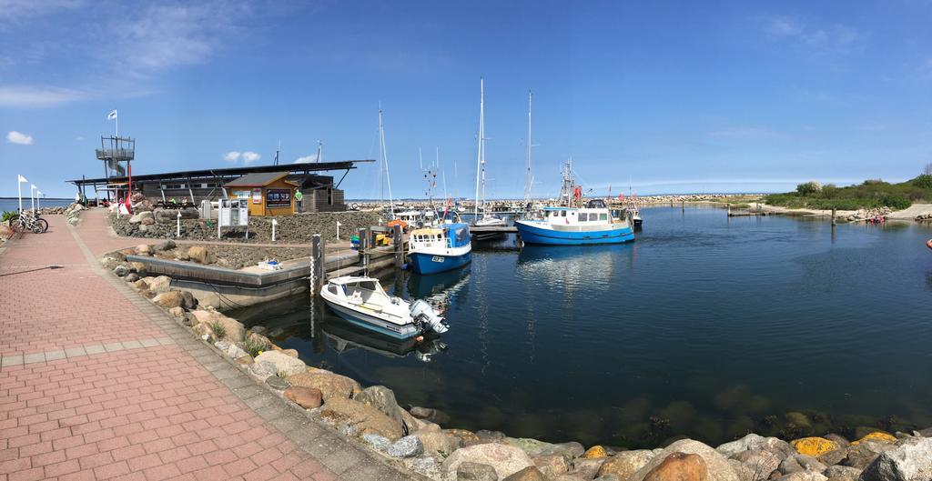 Ferienwohnung Moewe Glowe Esterno foto